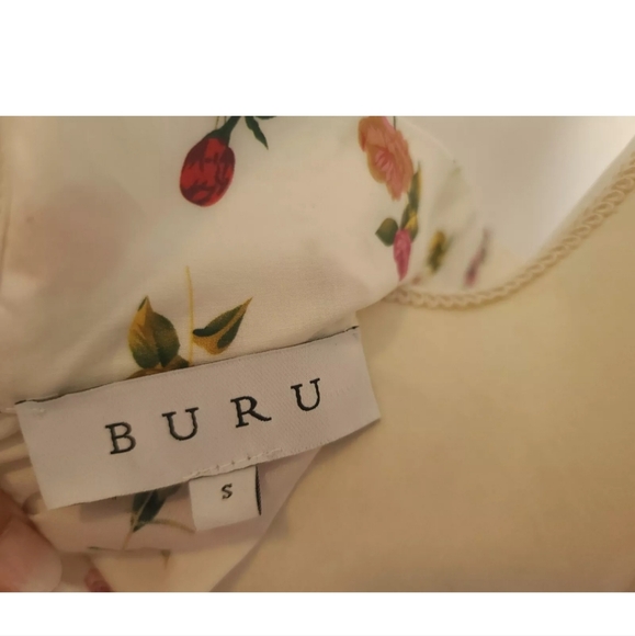 New Buru Designer Floral Bouquet Smocked Waist Mini Skirt Blouse Set Small - Picture 8 of 9